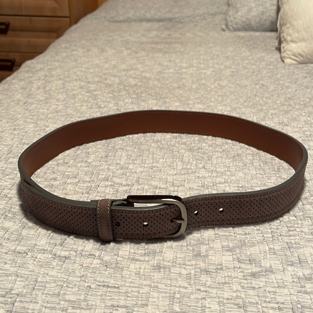 Johnston & Murphy suede men’s belt